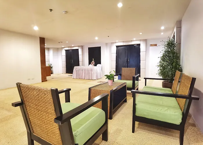 Woraburi Phuket Resort & Spa